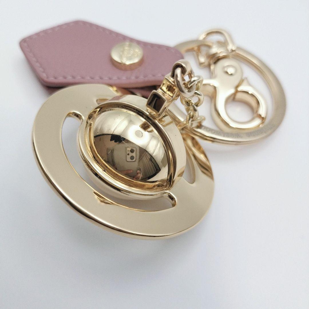 【美品】ヴィヴィアンウエストウッド　オーヴ　キーリング　レザー　チャーム