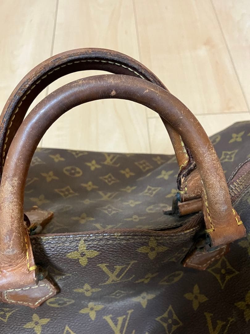 LOUIS VUITTON ルイヴィトン　スピーディー