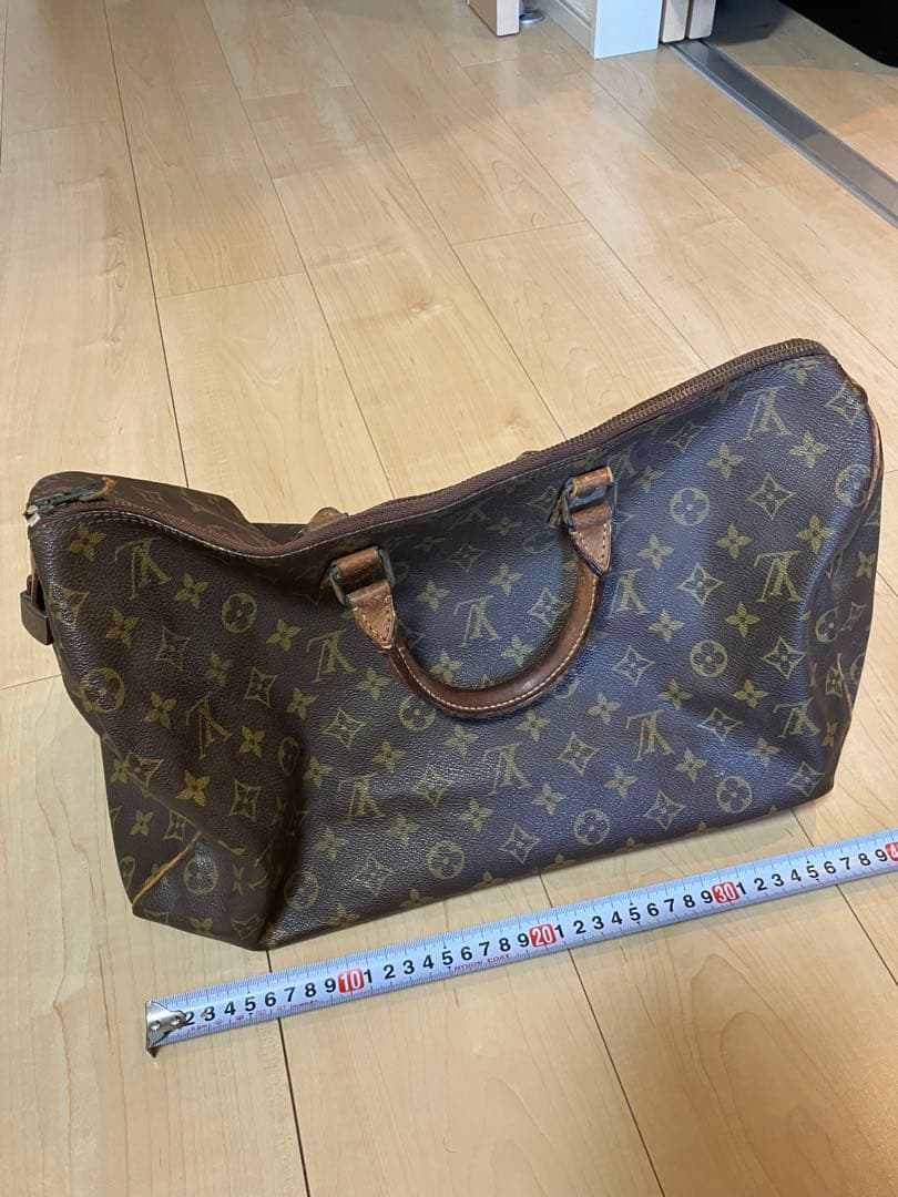 LOUIS VUITTON ルイヴィトン　スピーディー
