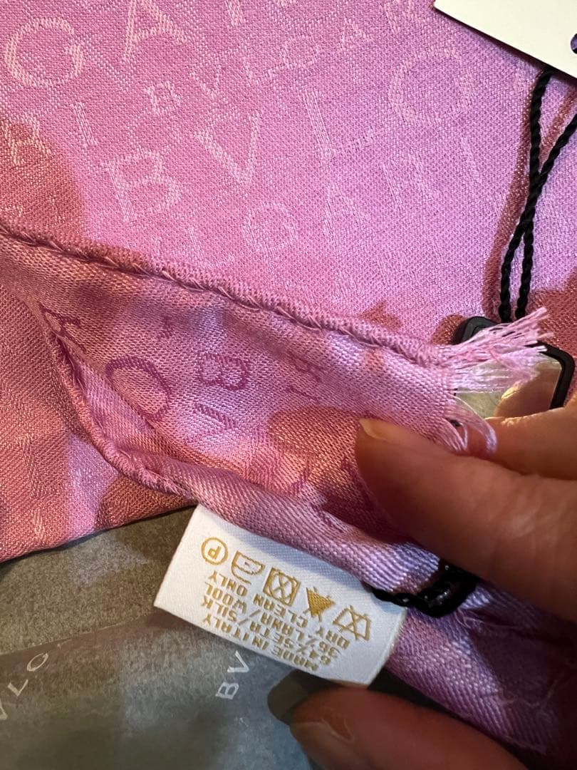BVLGARI シルクストール ピンク　新品未使用