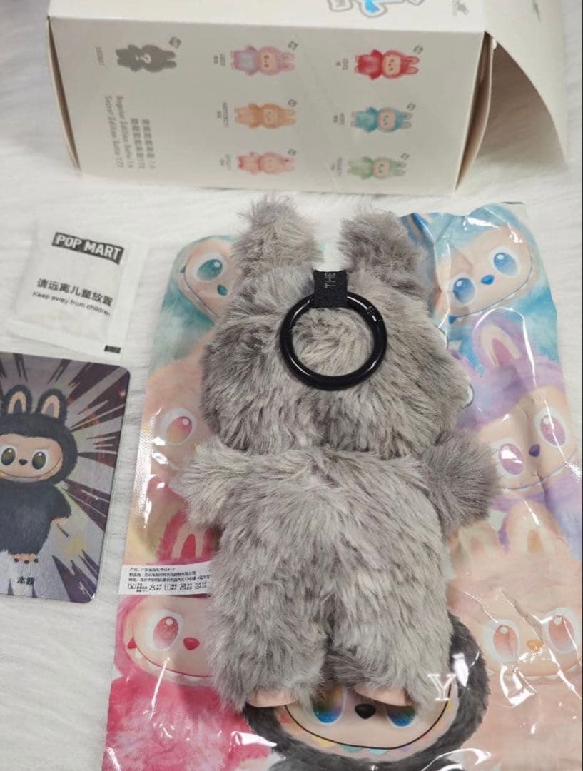 ケ*ー様 ラブブ　エナジー　シークレットLabubu Big into Ener