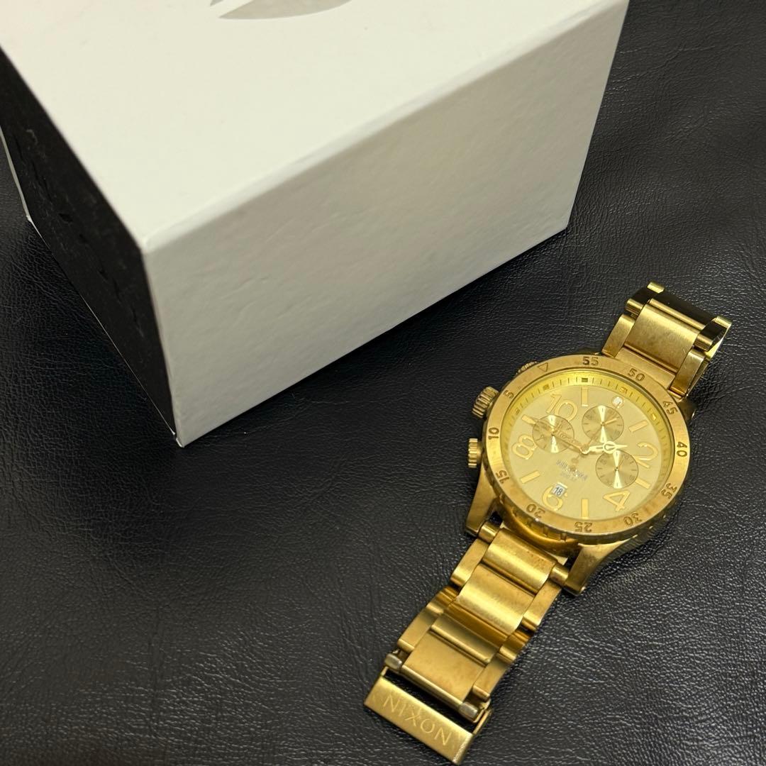 箱付き NIXON ニクソン 腕時計 ゴールド 48-20 CHRONO