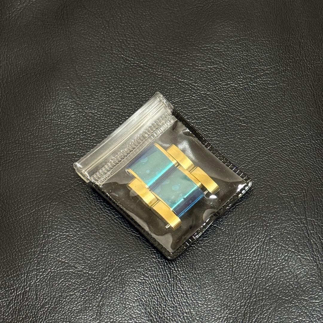 箱付き NIXON ニクソン 腕時計 ゴールド 48-20 CHRONO