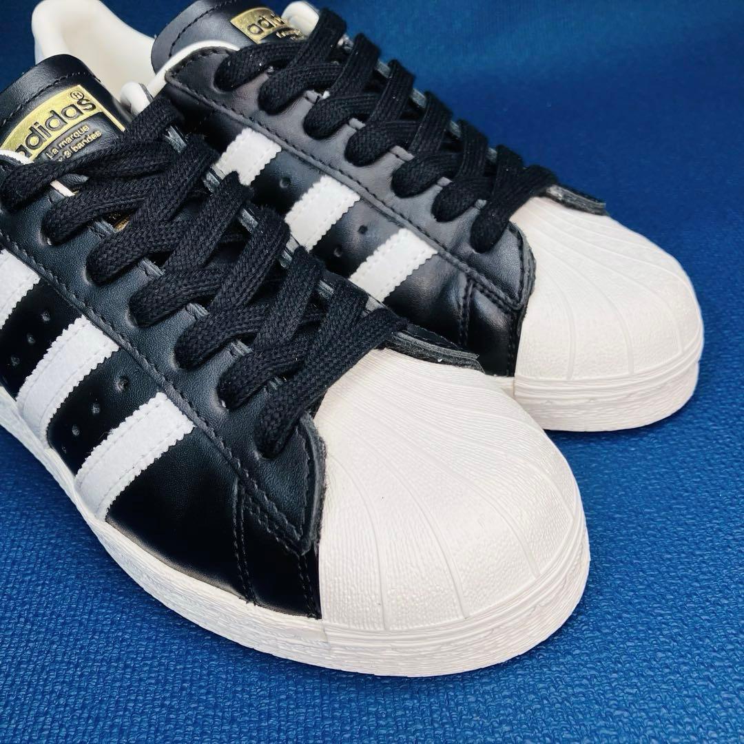 【未使用級】adidas 22.5㌢superstar82 IE4195 金ベロ
