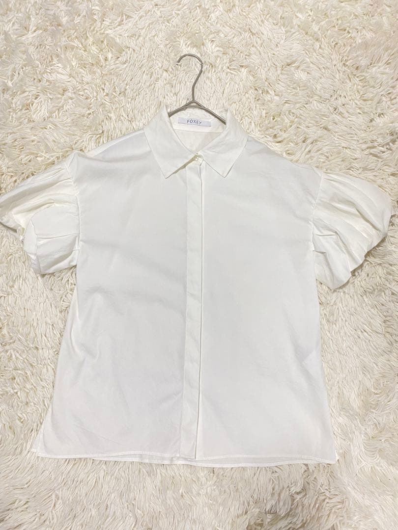 FOXEY ホワイト パフスリーブシャツ 38