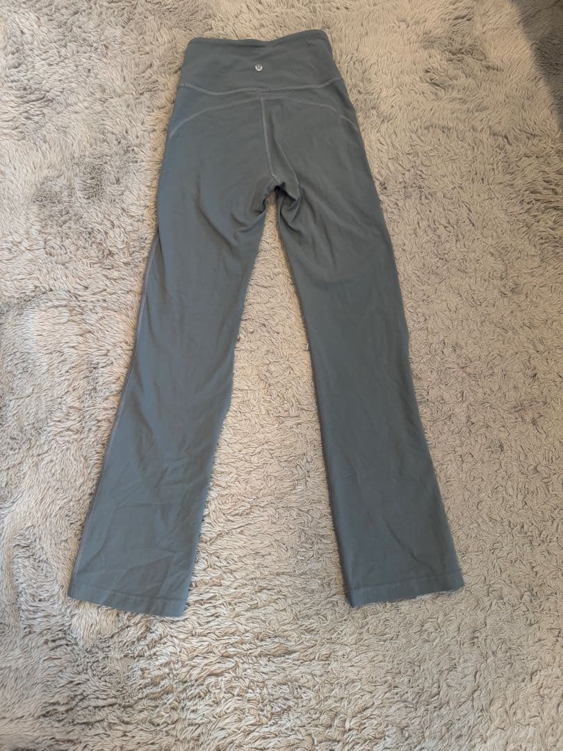 ルルレモン/Groove スーパーハイライズフレアパンツNulu アジアフィット