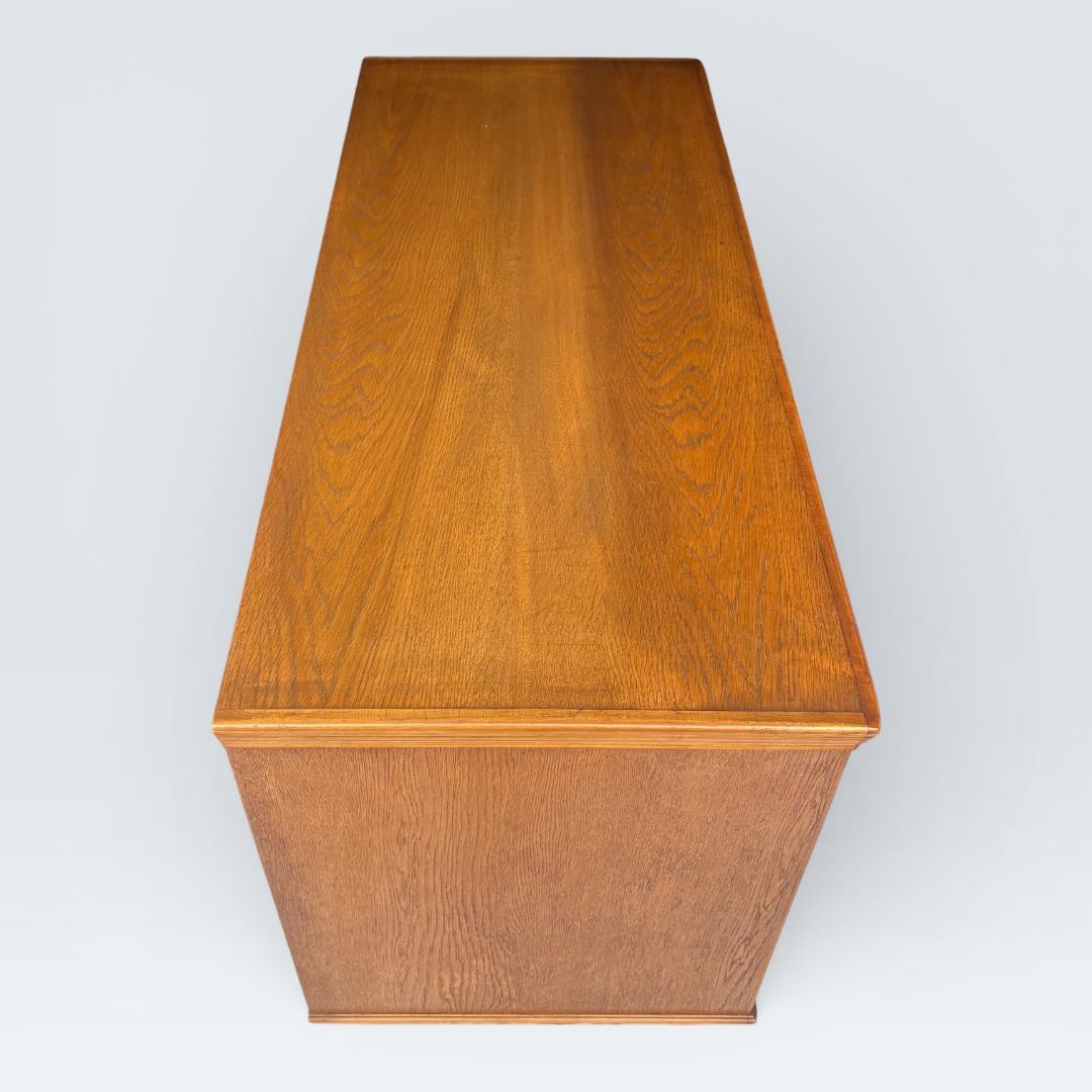 【送料込】英国アンティーク調 ローチェスト 3段 テレビ台 オーク 収納 家具