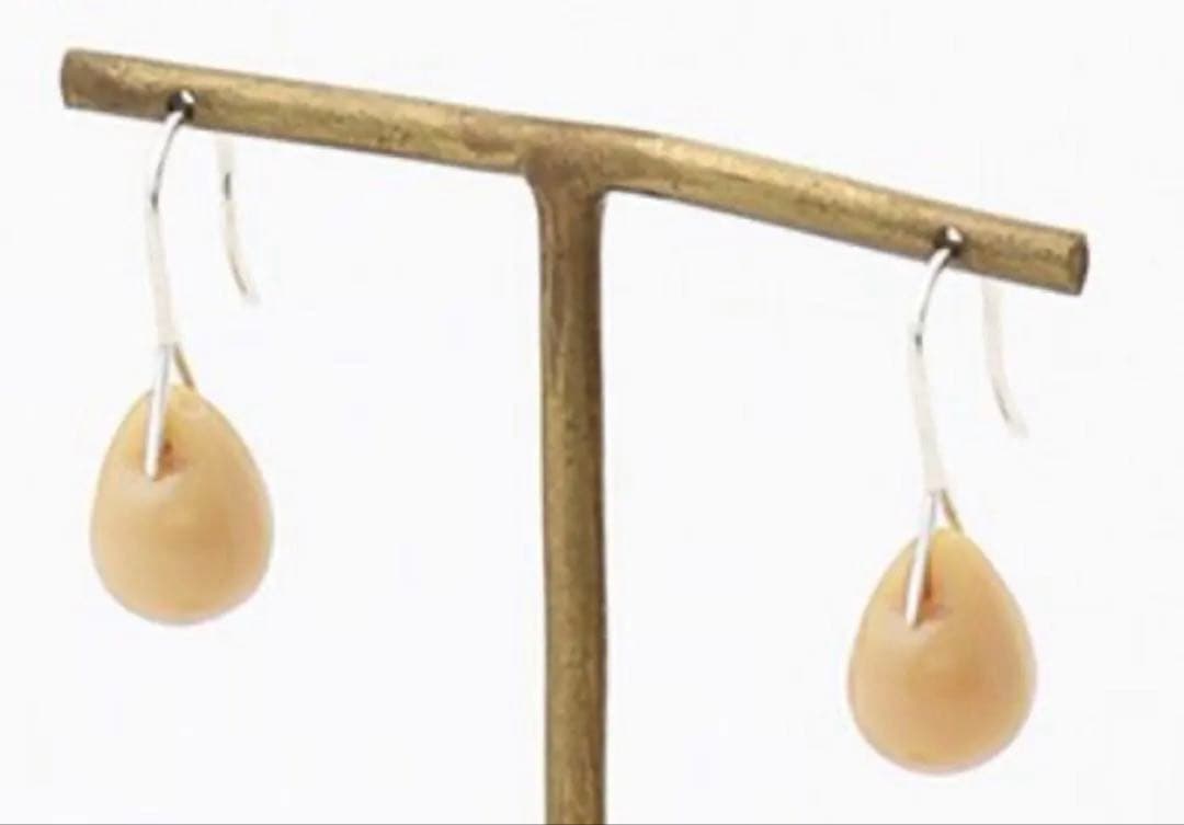 Sisi Joia シシジョイア　両耳ピアス　ドロップ　ベージュ　シルバー925