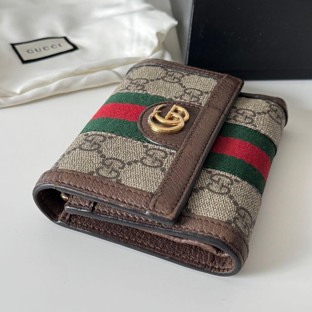 「そら」★本日最終値下げ★正規品 GUCCI GGパターン 三つ折り財布
