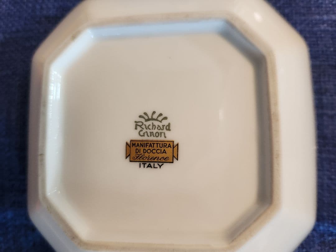 リチャード.ジノリ　イタリア　小物入れセット　磁器　風景画　薔薇