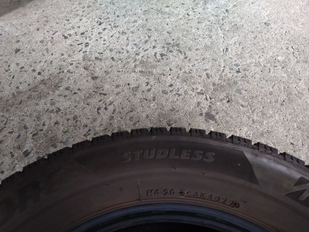 がま磯組長さん専用　VRX2 2022年製造　205/60R16 4本セット ２