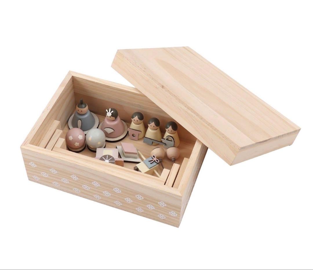 新品未使用❤️収納できる木製ひな人形セット