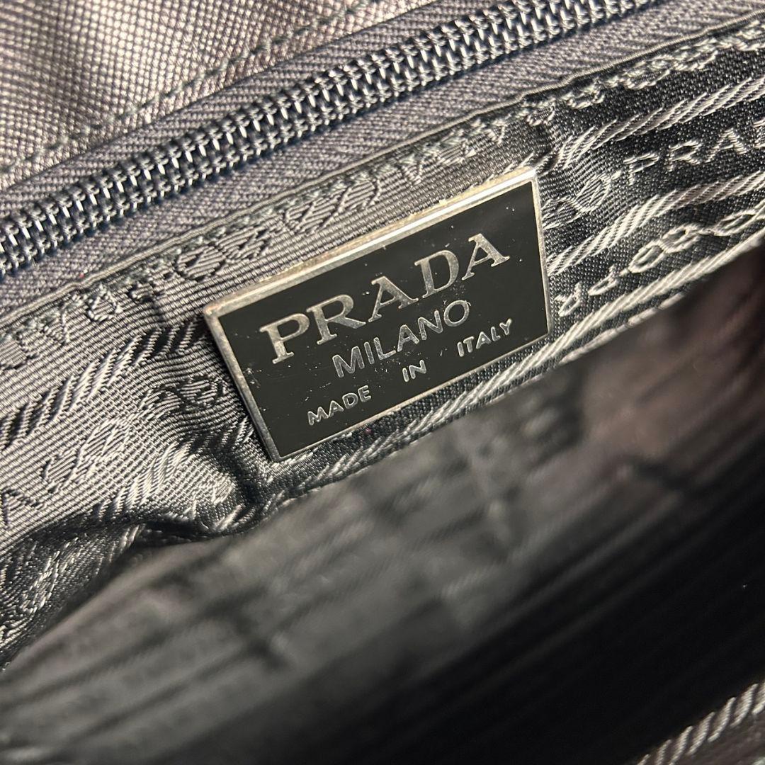 【美品】PRADA ナイロン テスート 大容量 メッセンジャーバッグ ショルダー
