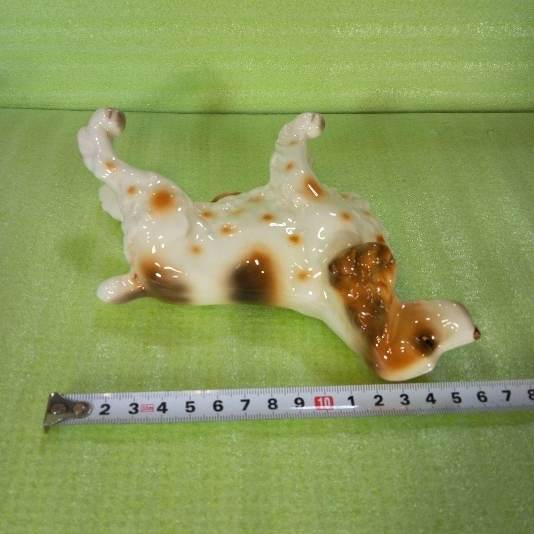 コッカー・スパニエル　犬の置物　インテリア　オブジェ　ディスプレイ　陶器製？