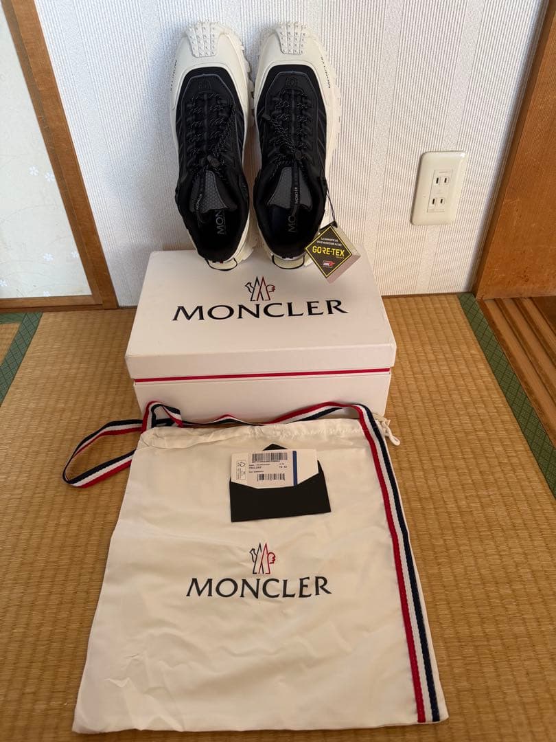 MONCLER モンクレール　トレッキングスニーカー ブラック/ホワイト