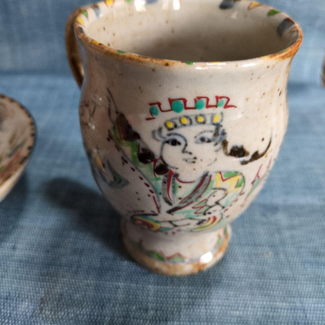 中村芳楽さんの陶彩皿とマグカップ