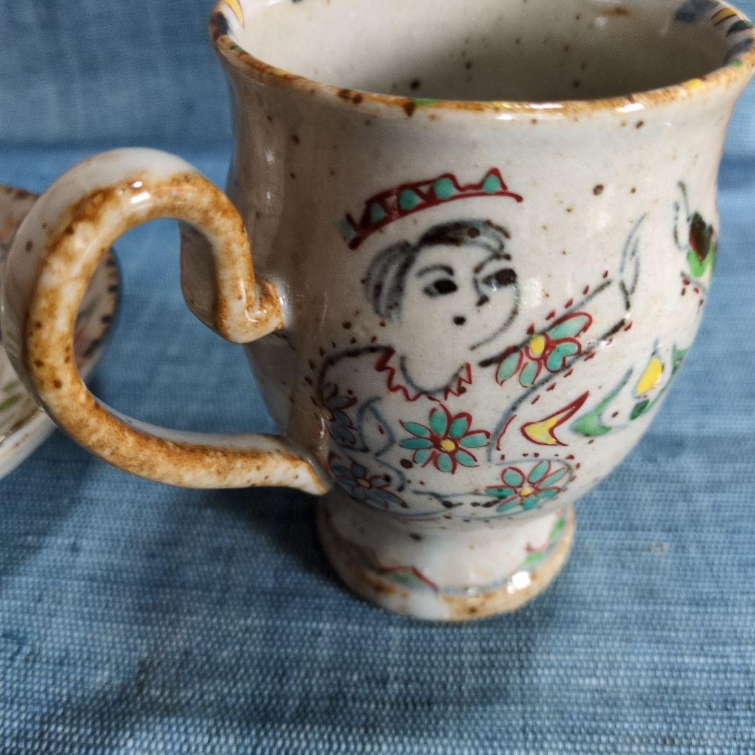 中村芳楽さんの陶彩皿とマグカップ