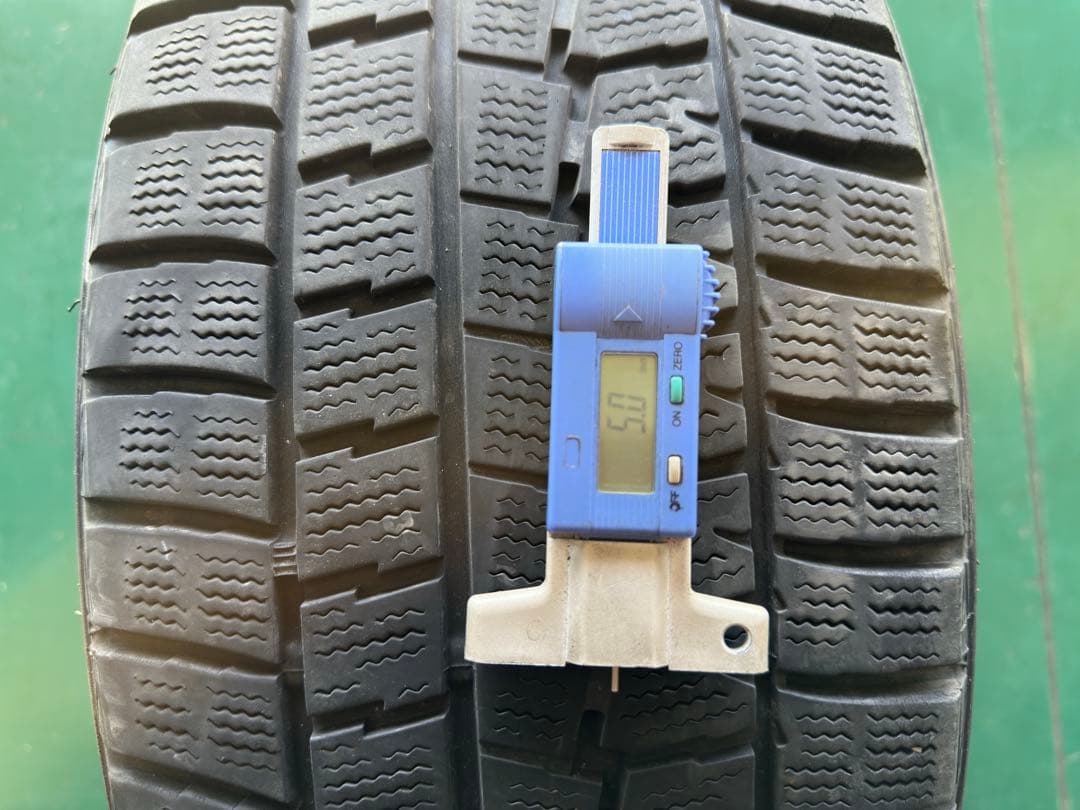 JON BOVI WINTERMAXX WM01 225/45R18 4本