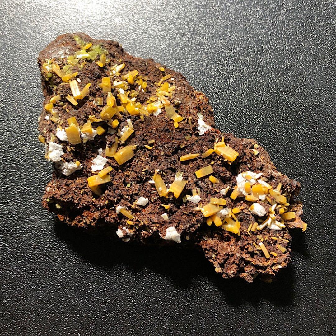 自然の美　ウルフェナイト　393ct