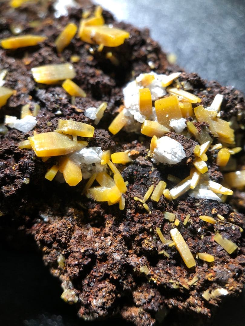 自然の美　ウルフェナイト　393ct