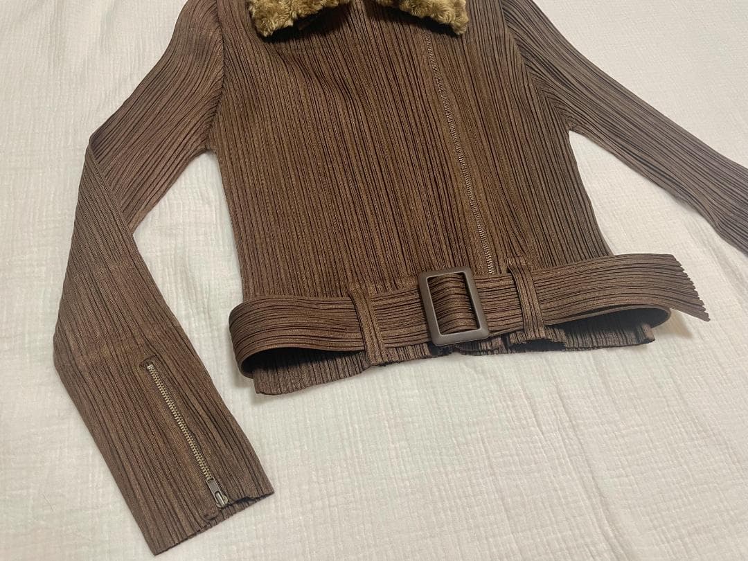 PLEATS PLEASE ファー付ライダースジャケット 【中古美品】