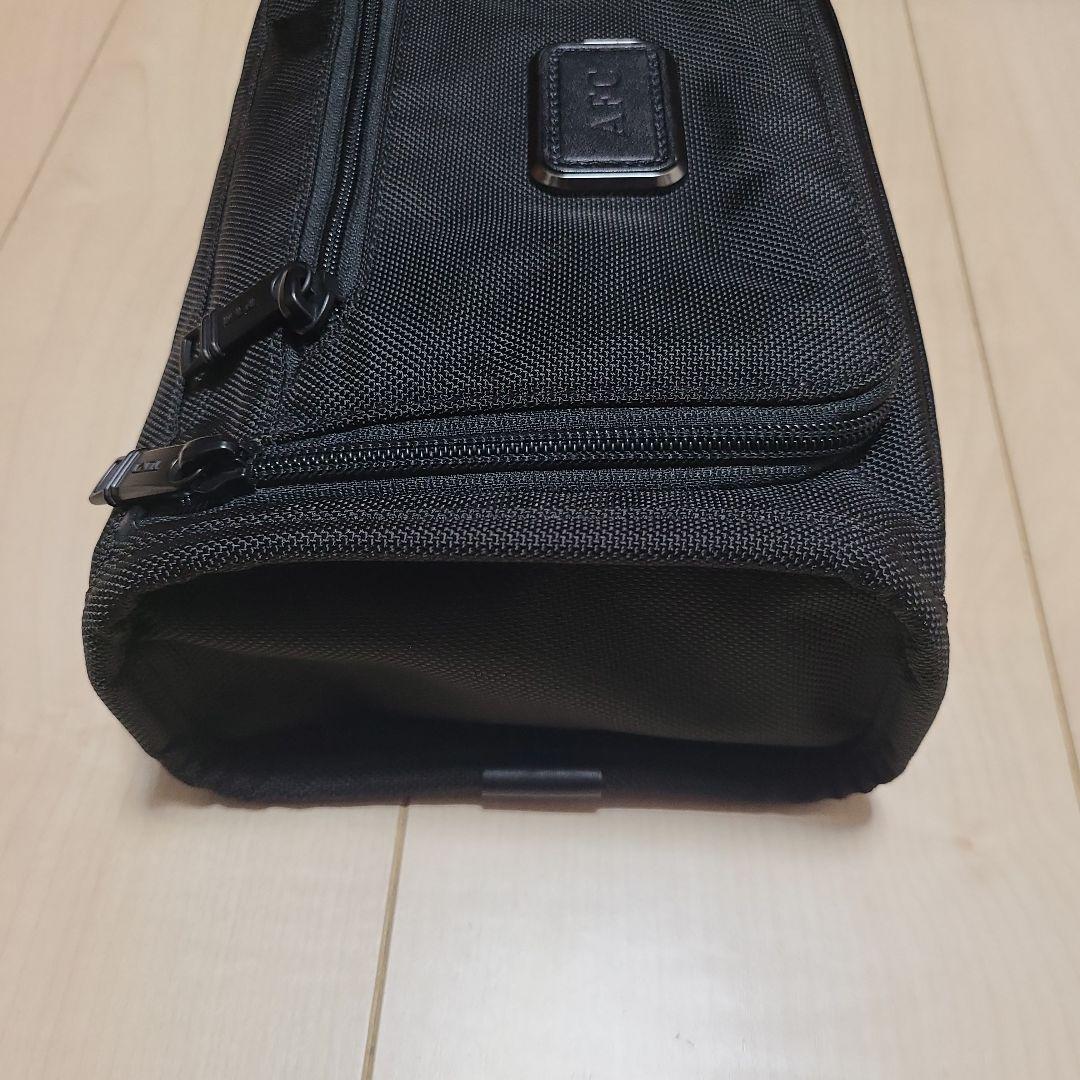 TUMI トゥミ トラベルポーチ　Alpha3