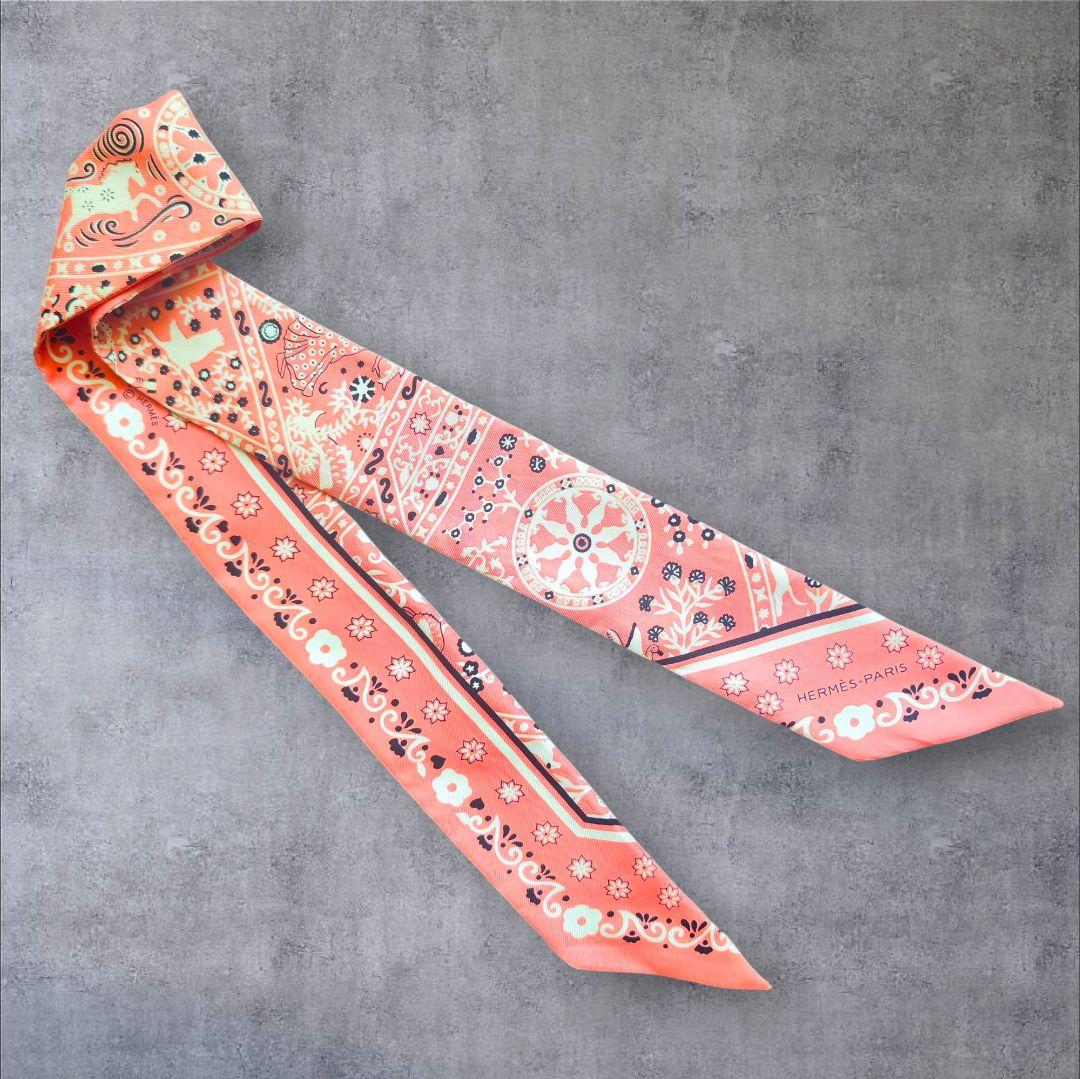 【極美品】HERMESエルメスツイリー PEUPLE DU VENT風の民ピンク