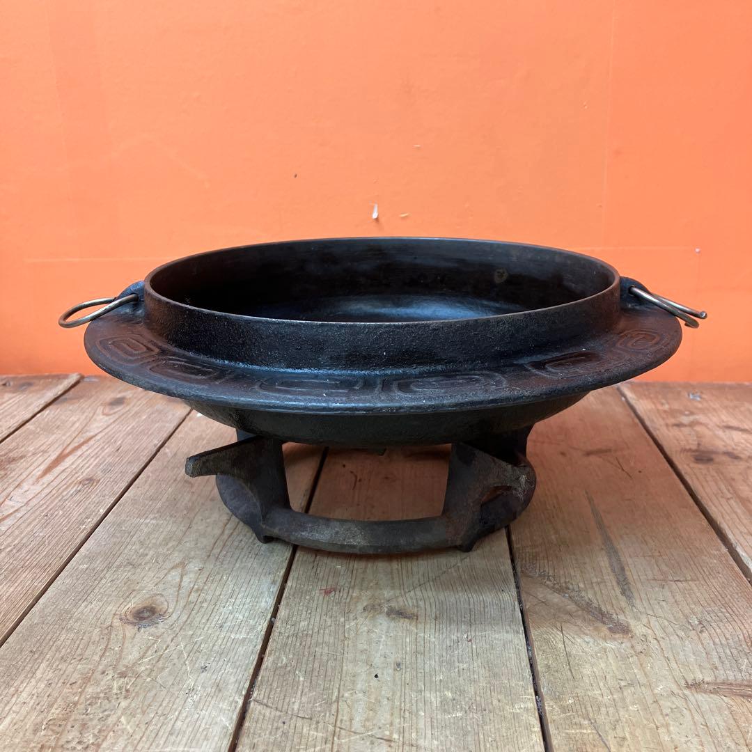 D-５ 南部鉄器 すき焼き鍋 いろり鍋 囲炉裏 五徳 鉄鍋 和食器 骨董