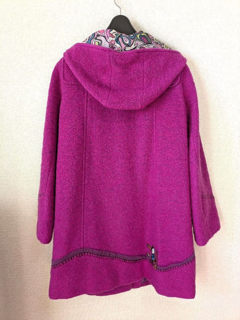 専用。アルベロベロ♥️ぶたさん可愛い裏地紫色フード付きキラキラダッフルコート