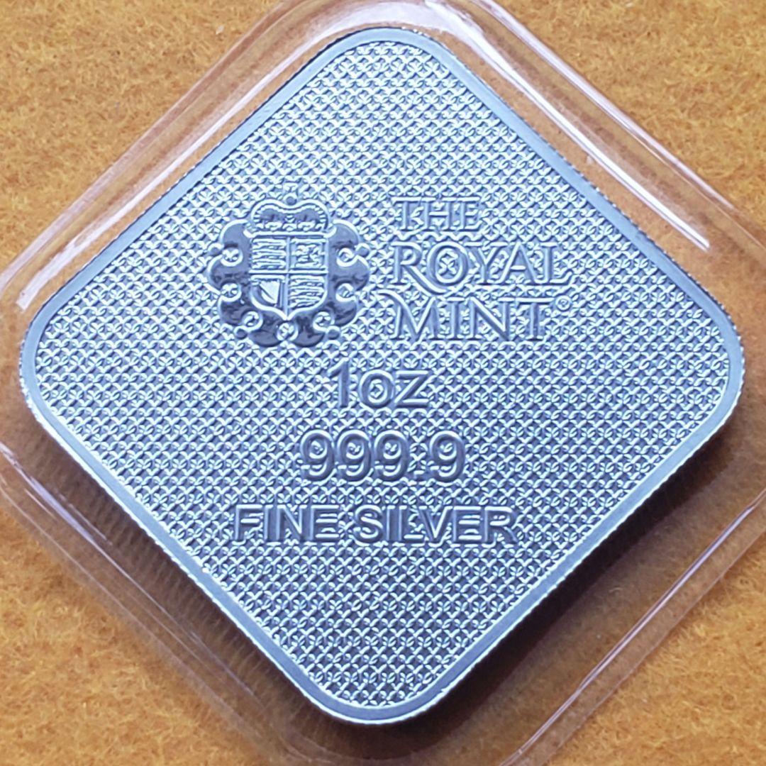 イギリス 2025 クイーンズビースト コンプリーター 純銀 1オンス