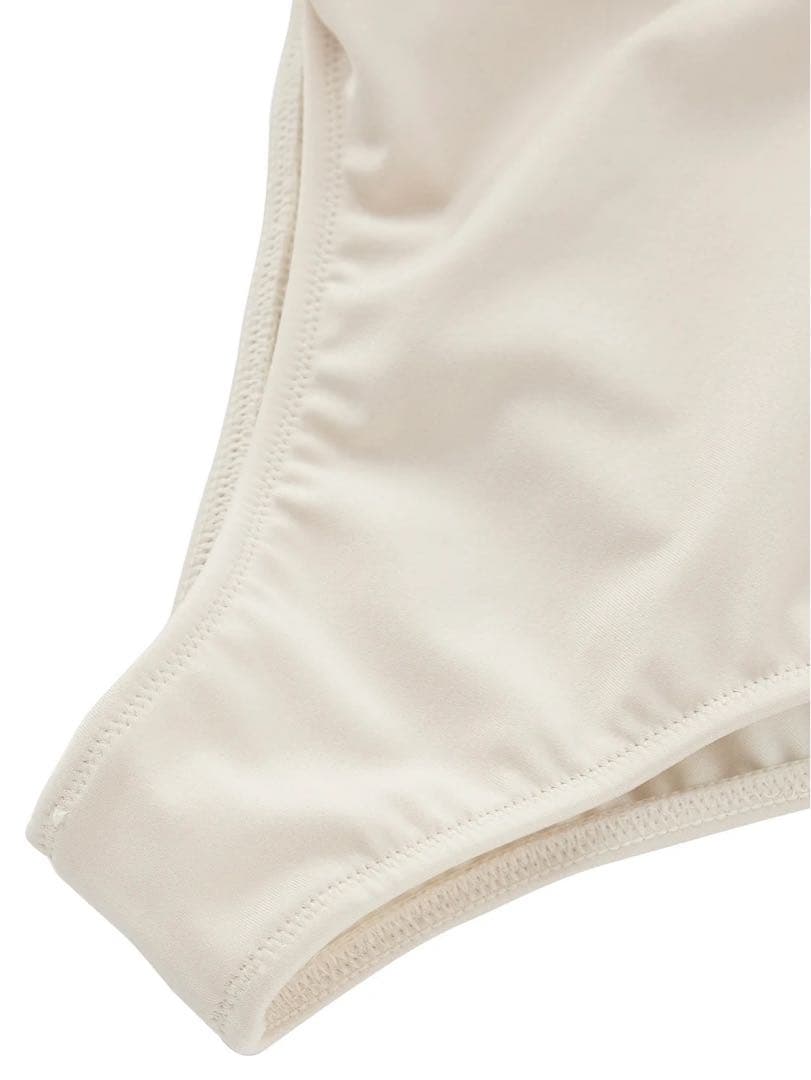 最終値下げ！Glam Lips バックディティール POINT ワンピース