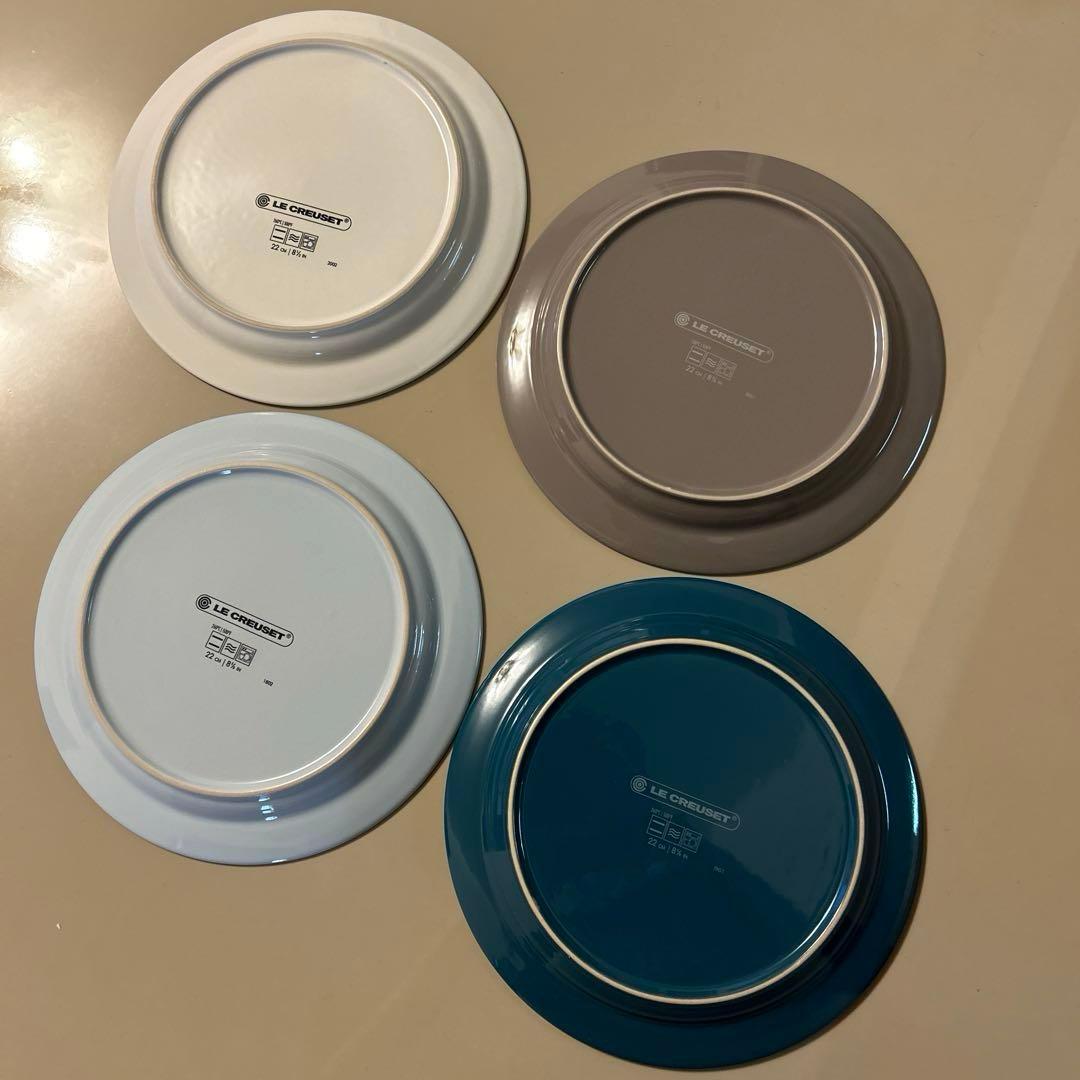 新品　ル・クルーゼ　プレートセット 22cm 4枚