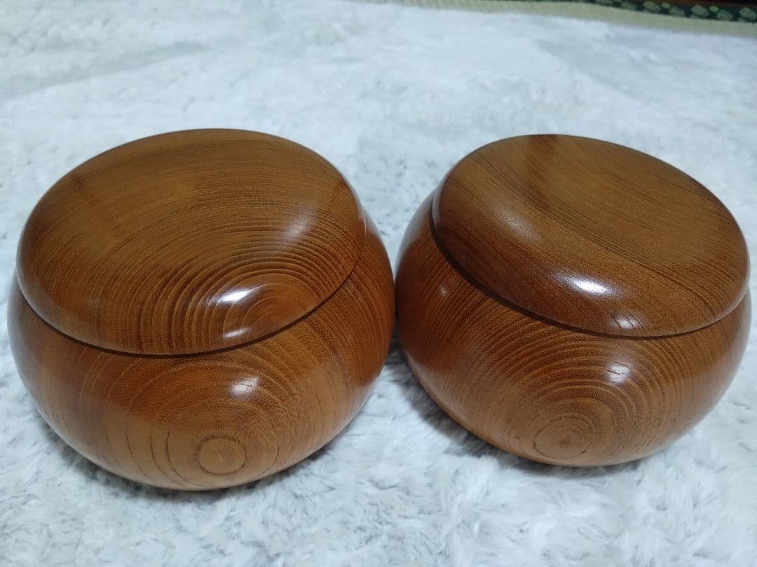 【囲碁】欅碁笥　本蛤碁石、那智黒石　11.4ミリ