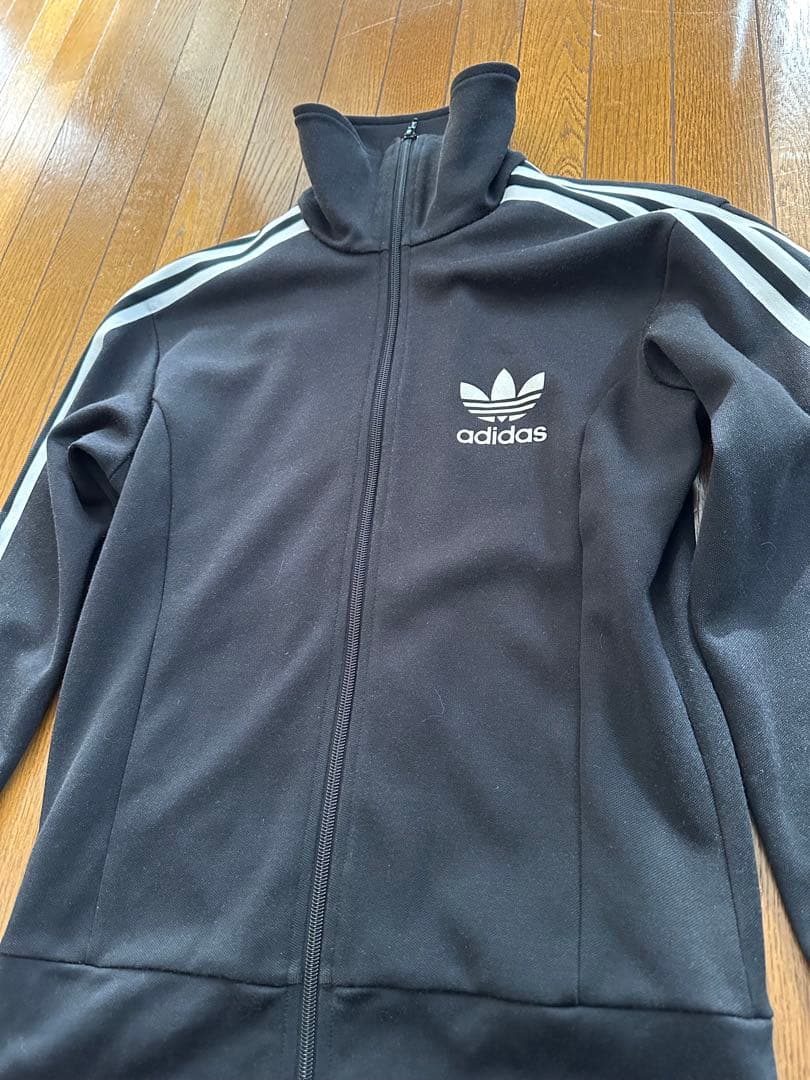 【S】アディダス トレフォイル ジャージ上下 セットアップ 非売品缶バッジ付