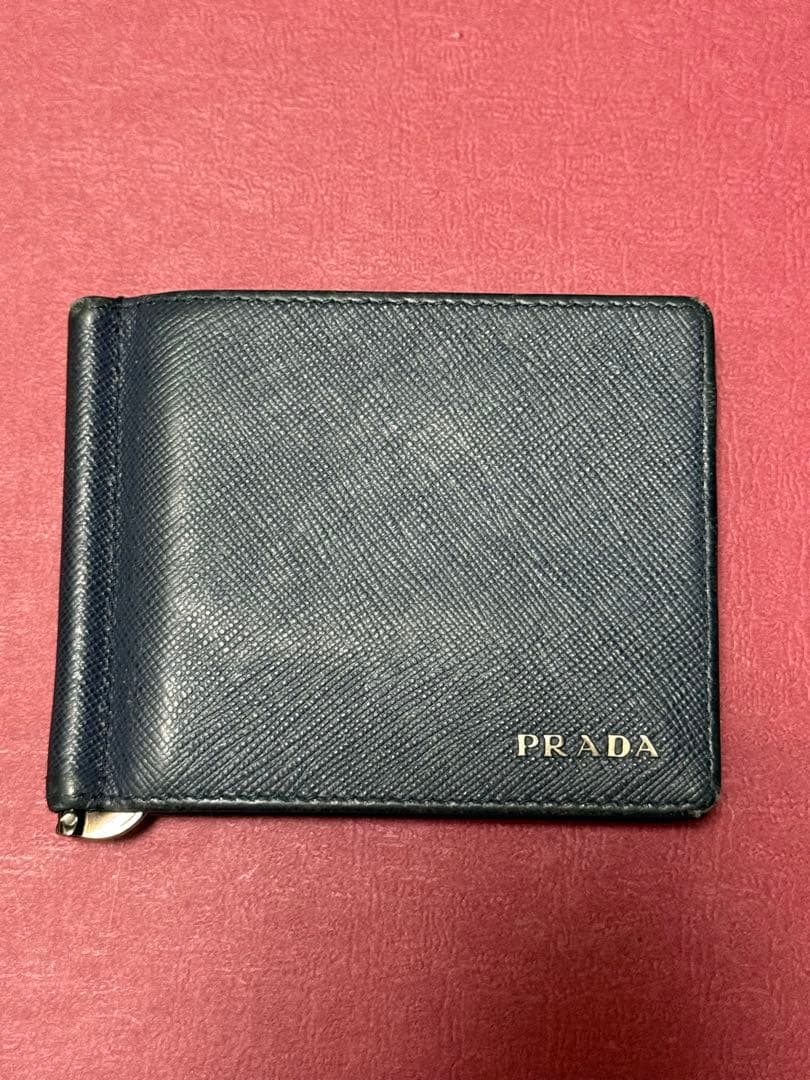 PRADA マネークリップ付き2つ折り財布 サフィアーノレザー