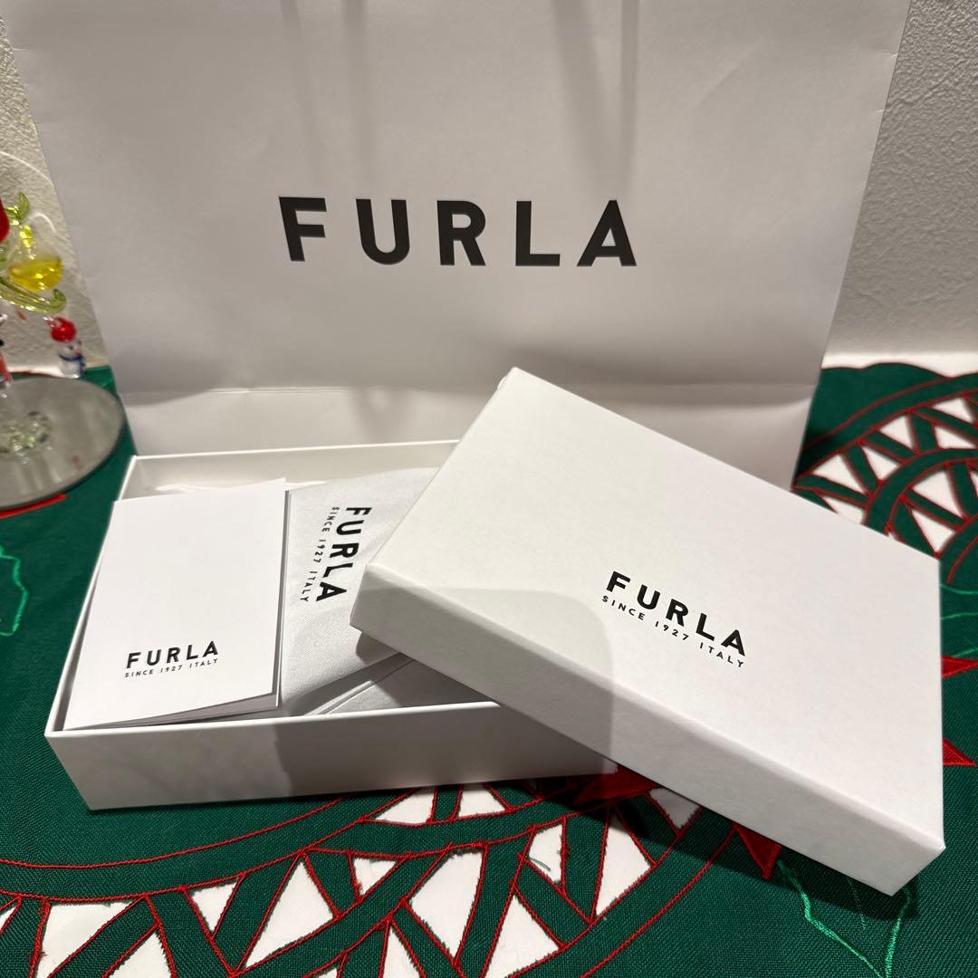 【新品未使用】FURLA フルラ 財布✨三つ折り グレージュ グレー ベージュ