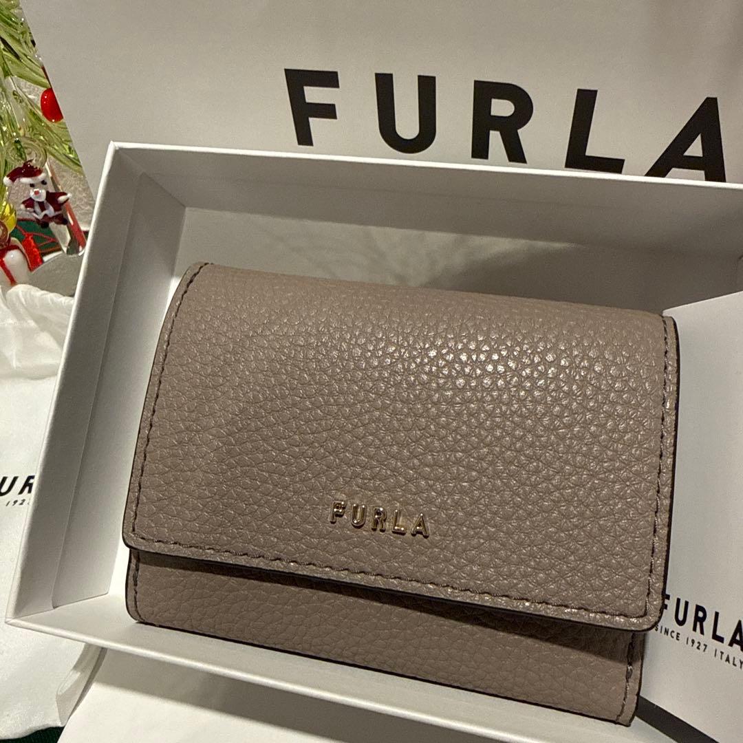 【新品未使用】FURLA フルラ 財布✨三つ折り グレージュ グレー ベージュ