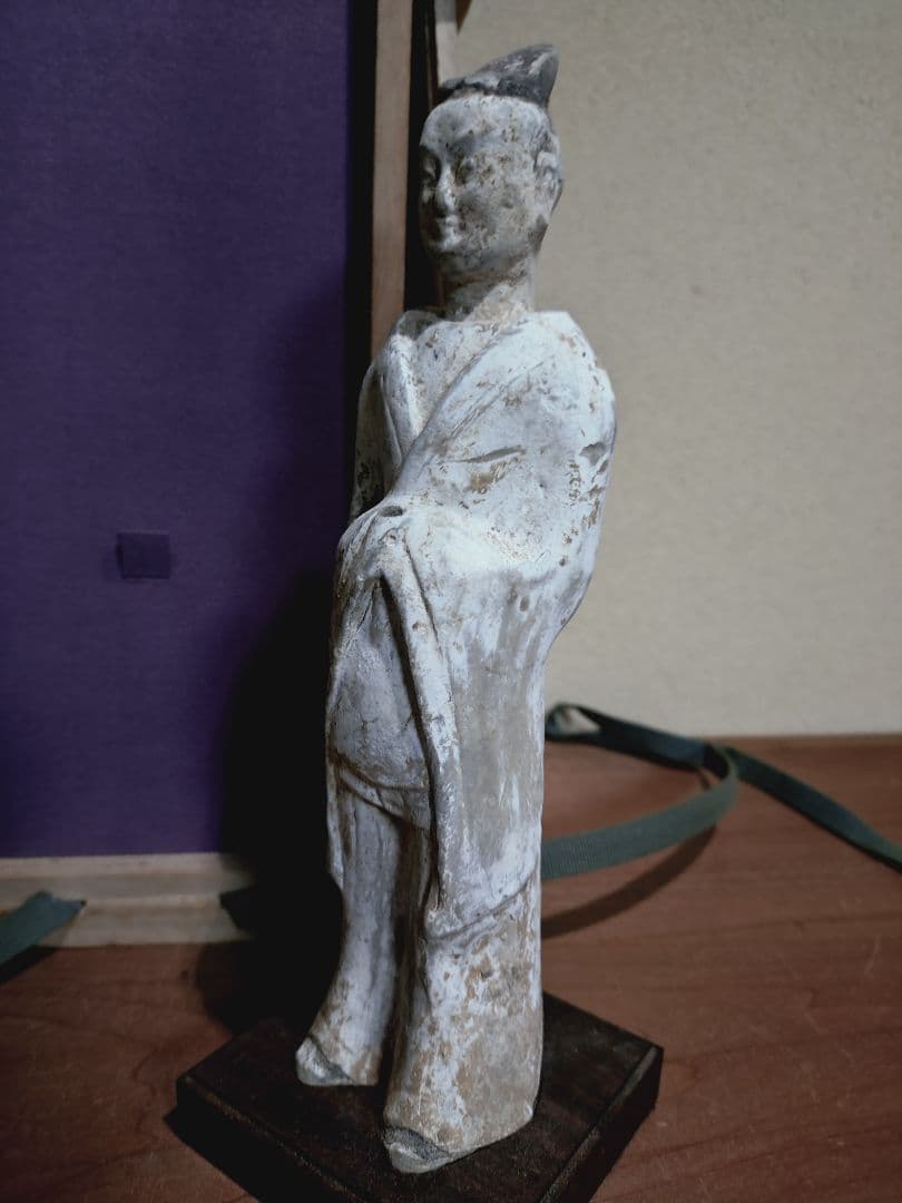 六朝 加彩 官人俑