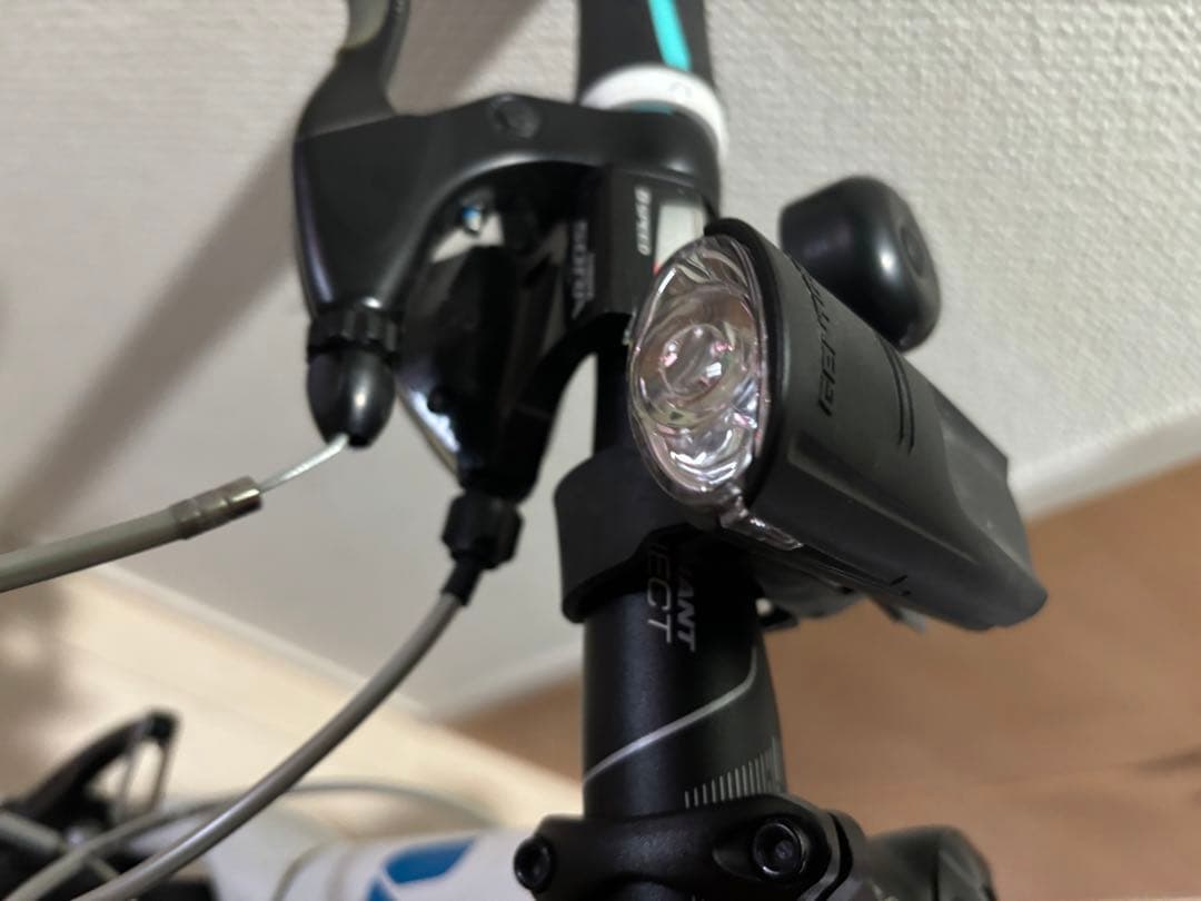 【配送可に変更】クロスバイク　GIANT LIV THRIVE2