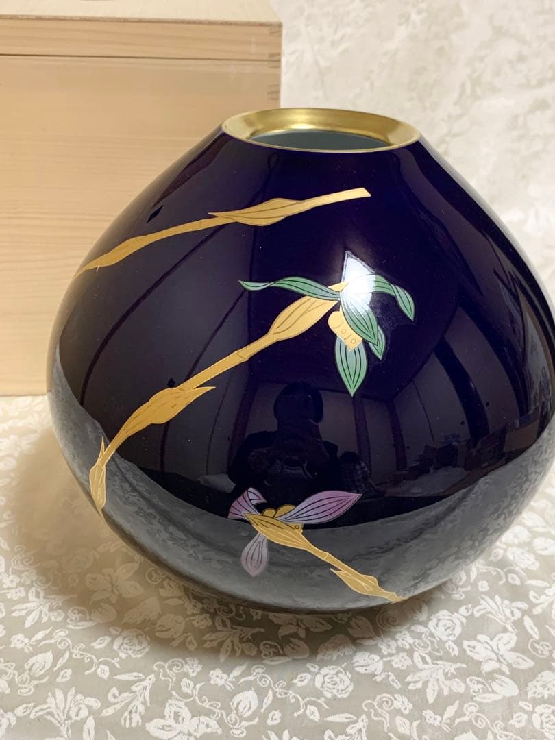 【新品未使用】香蘭社　花瓶　壼　瑠璃色　金彩 共箱有り