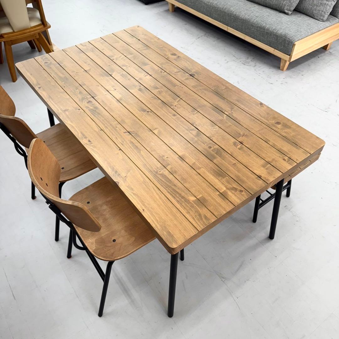 定価109,990円♪現行モデル ニトリ 135cm幅4人掛けダイニングテーブル