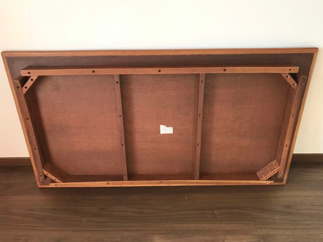 送料込み価格 Lotus 木製ダイニングテーブル 4本脚　矢張り柄