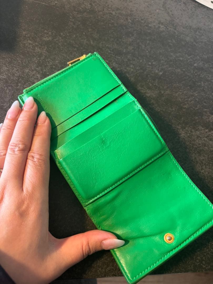 ボッテガ　三つ折り財布