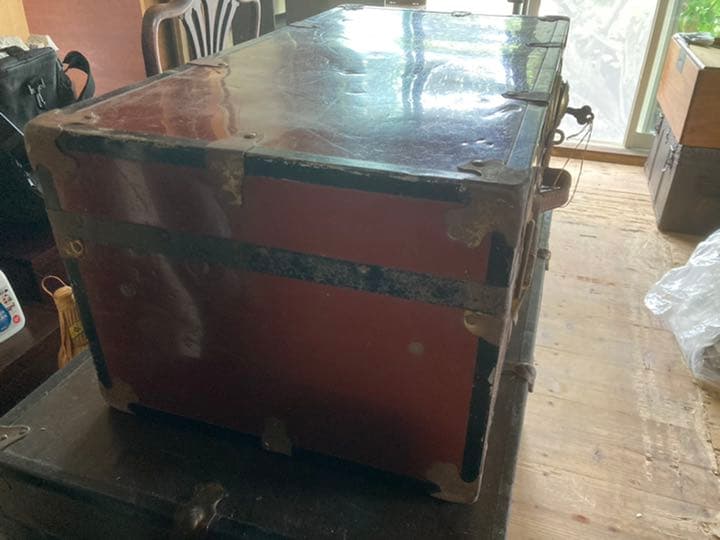 アンティーク 鍵付きトランク／ボックス 収納 衣装ケース