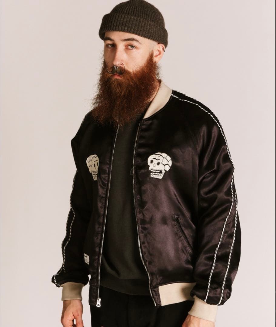 専用　　Schott スカル刺繍 ブラックサテンジャケット M