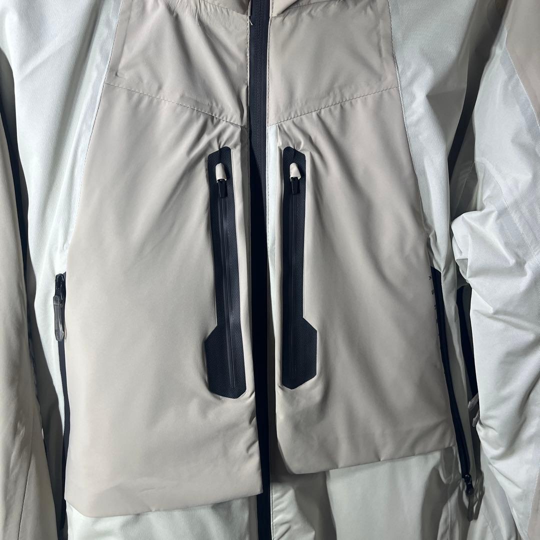 新品Lサイズ　エックスシェルター(R)断熱βプレミアム超透湿防水防寒ジャケット