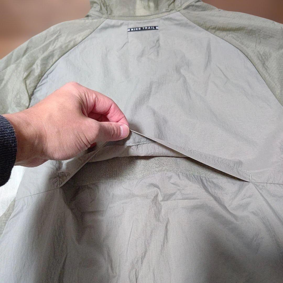 NIKE　ナイキトレイル エアリーズ　 ウィンドブレーカー　Ｌ