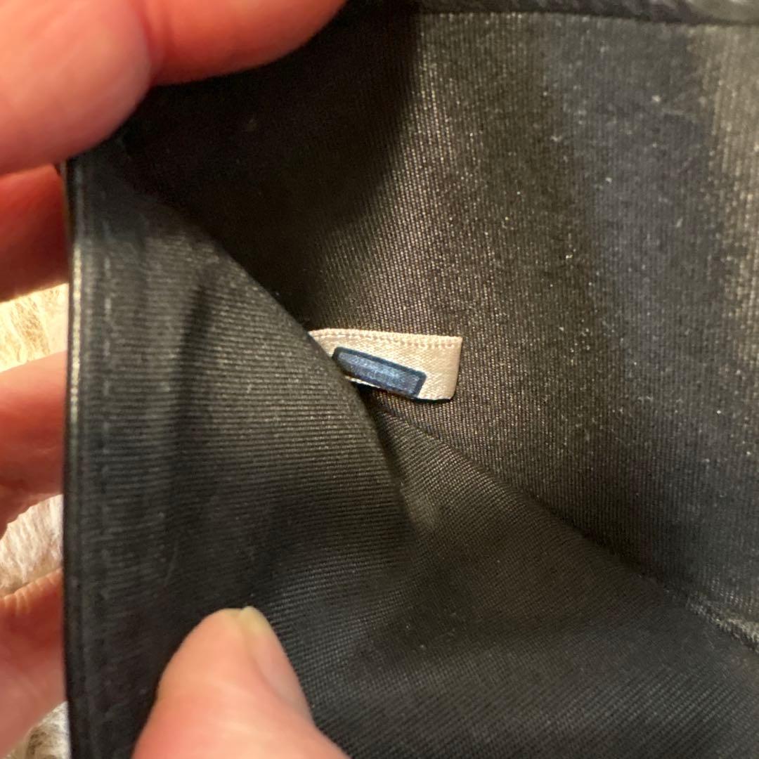 JIMMY CHOO ジミーチュウ ブラックレザー 星型エンボス 二つ折り財布