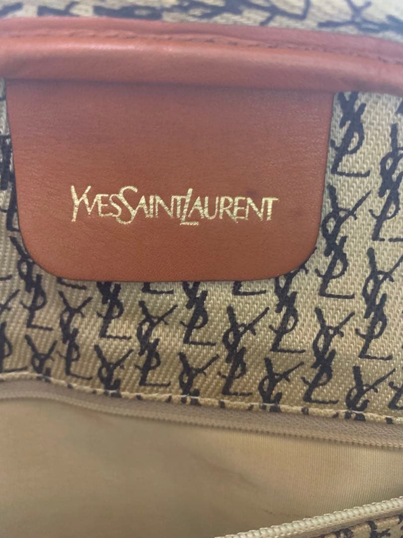 YVES SAINT LAURENT イヴサンローラン　レザー　ボストンバッグ