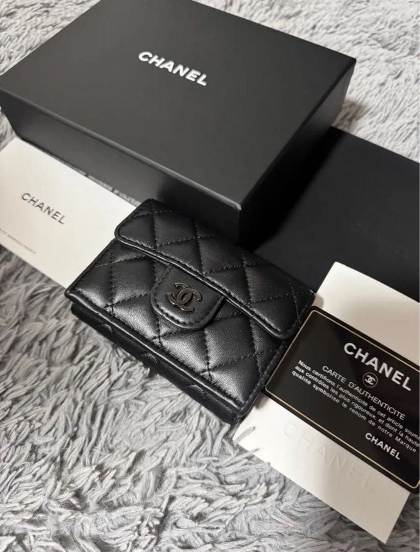 シャネル 財布 SOBLACK 三つ折り ラムスキン CHANEL ソーブラック